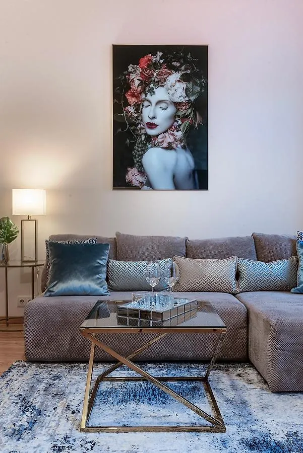 Apartament Amazonit Gold Warszawa